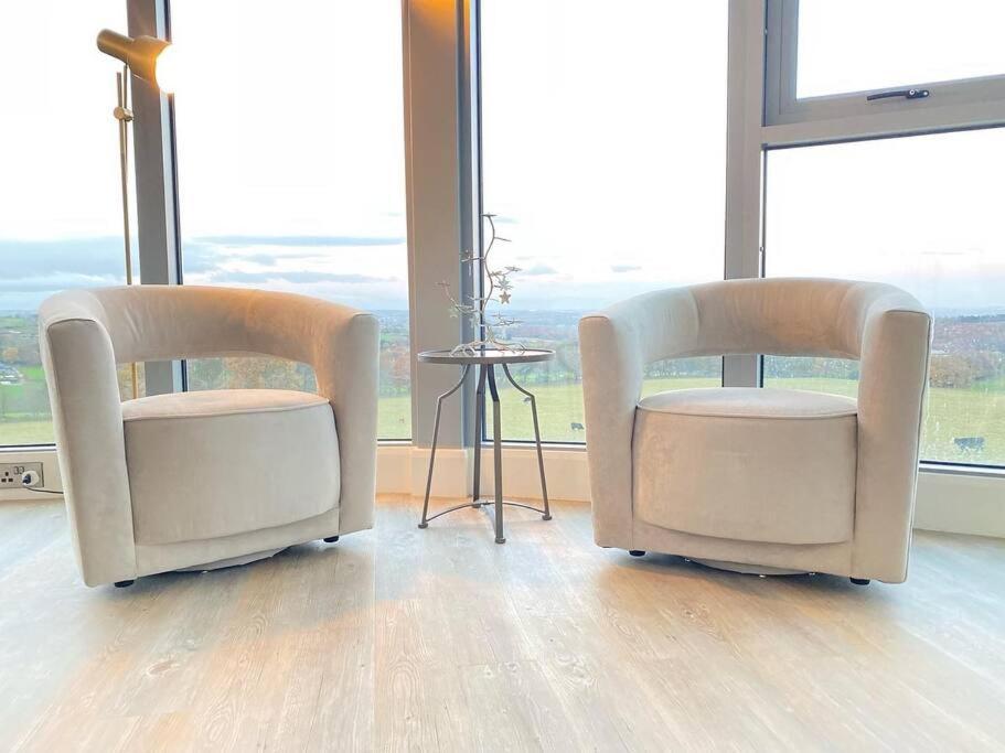 Luxury Converted Water Tower In Flockton Villa Emley Exterior foto
